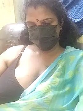 Snapshot of poojaa-rani chatting on 04-11-26, 06:34 poojaa-rani online show from 04-11-26, 06:34