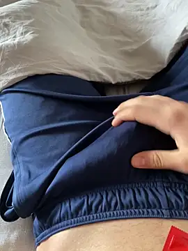 maxvlcn online show from 10-15-25, 07:52