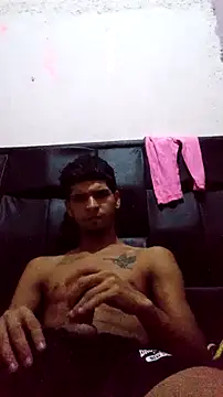 317894 online show from 11-13-25, 03:55