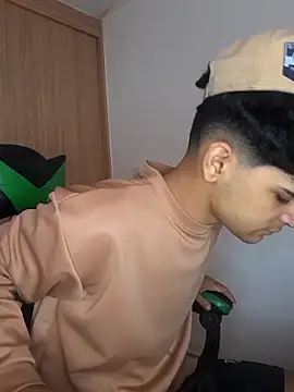 317894 online show from 03-06-26, 04:36