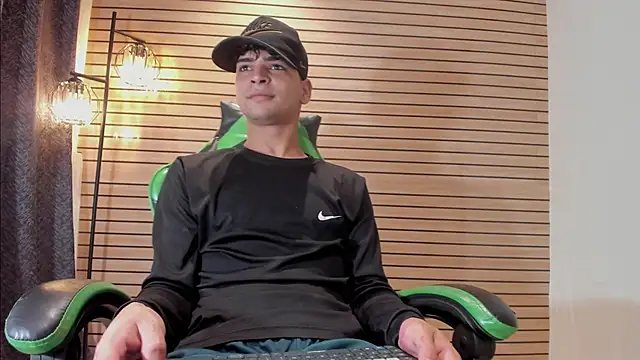 317894 online show from 04-16-26, 06:03