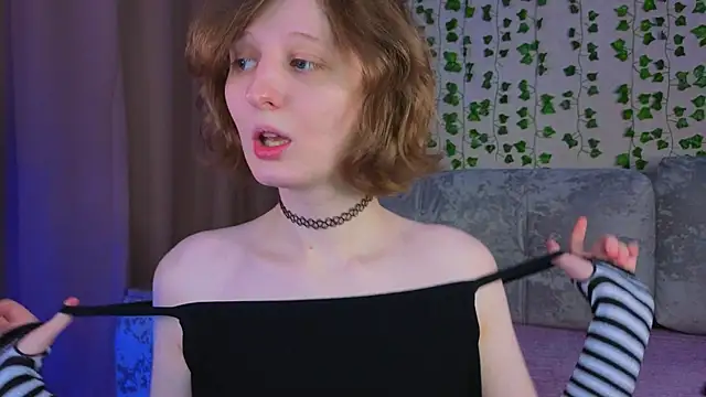 Snapshot of c0ralynx chatting on 01-07-26, 11:23 c0ralynx online show from 01-07-26, 11:23