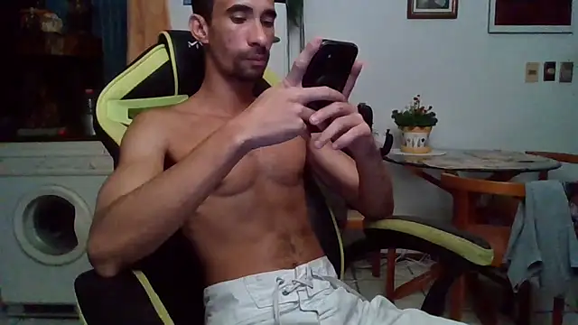 Mdbisc8 online show from 12-22-25, 02:41