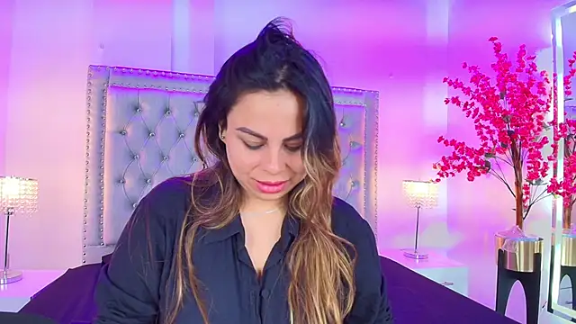 Lia adamsss online show from 10-18-25, 12:24