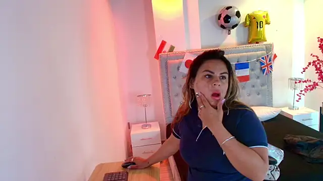 Snapshot of Lia_adamsss chatting on 06-28-26, 03:12 Lia adamsss online show from 06-28-26, 03:12
