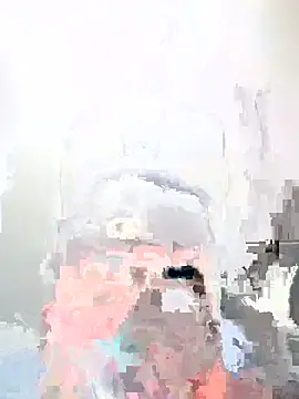Snapshot of Bear2323 chatting on 08-04-26, 06:16 Bear2323 online show from 08-04-26, 06:16