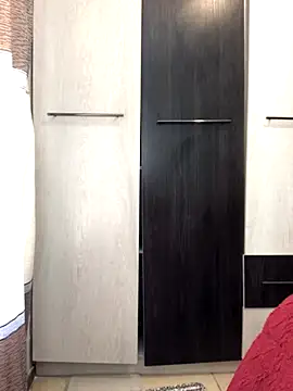 Snapshot of Elonelo chatting on 09-12-25, 08:03 Elonelo online show from 09-12-25, 08:03