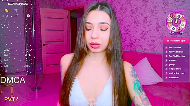 vinkiepinkie online show from 11-30-25, 11:25