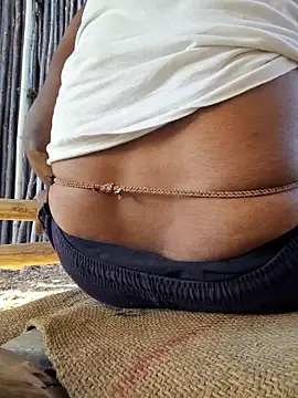 hot integer online show from 03-19-25, 11:28