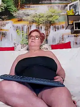 QueenPammy1 online show from 02-16-25, 03:27