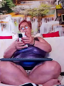 QueenPammy1 online show from 02-17-25, 01:53