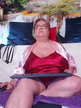 Snapshot of QueenPammy1 chatting on 03-08-26, 06:06 QueenPammy1 online show from 03-08-26, 06:06