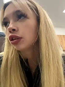 Snapshot of katyevance chatting on 11-24-25, 05:01 katyevance online show from 11-24-25, 05:01