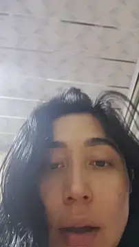 Snapshot of Elowyn chatting on 05-24-26, 04:12 Elowyn online show from 05-24-26, 04:12