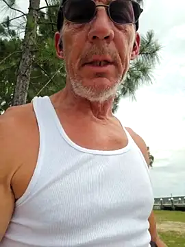 Snapshot of BigCokHawk chatting on 05-27-26, 04:26 BigCokHawk online show from 05-27-26, 04:26