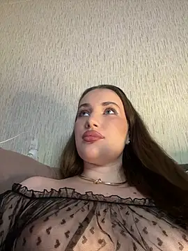 Snapshot of Ariana_Sanderss chatting on 10-11-25, 05:11 Ariana Sanderss online show from 10-11-25, 05:11