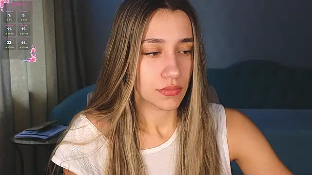 hot ass 18 online show from 04-06-26, 02:53