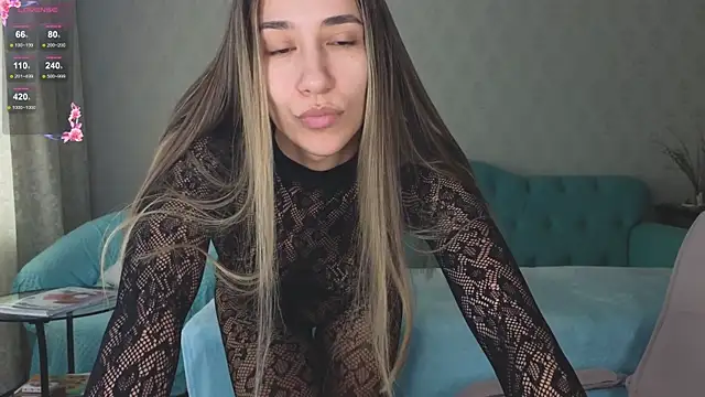 hot ass 18 online show from 04-15-26, 05:03