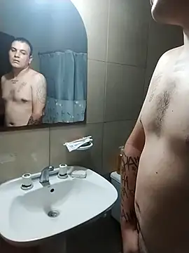 Snapshot of calfran chatting on 12-20-25, 09:27 calfran online show from 12-20-25, 09:27