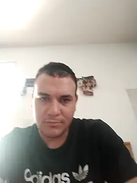 Snapshot of calfran chatting on 01-19-26, 02:10 calfran online show from 01-19-26, 02:10