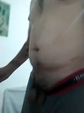 Snapshot of calfran chatting on 02-11-26, 03:44 calfran online show from 02-11-26, 03:44