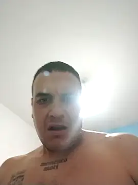 Snapshot of calfran chatting on 02-13-26, 08:21 calfran online show from 02-13-26, 08:21