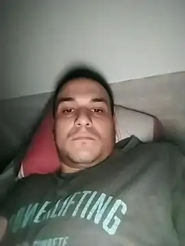 Snapshot of calfran chatting on 02-27-26, 04:12 calfran online show from 02-27-26, 04:12