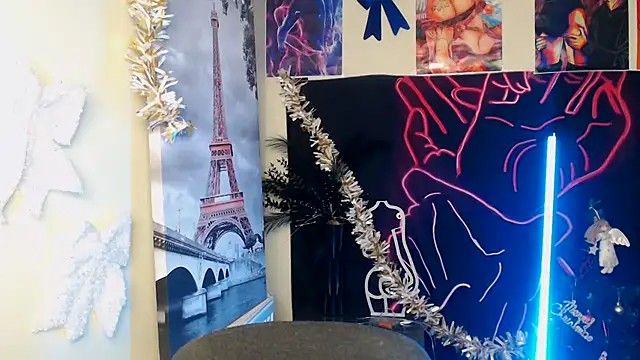 Snapshot of VanessaRey_ chatting on 01-07-26, 04:42 VanessaRey online show from 01-07-26, 04:42