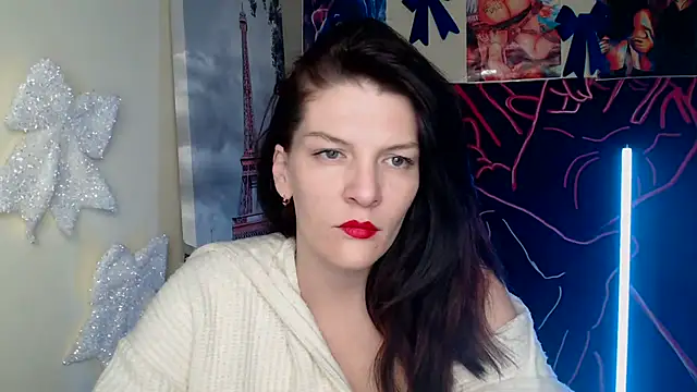 Snapshot of VanessaRey_ chatting on 01-13-26, 08:08 VanessaRey online show from 01-13-26, 08:08