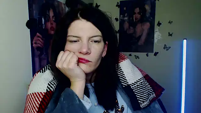 Snapshot of VanessaRey_ chatting on 01-15-26, 05:23 VanessaRey online show from 01-15-26, 05:23