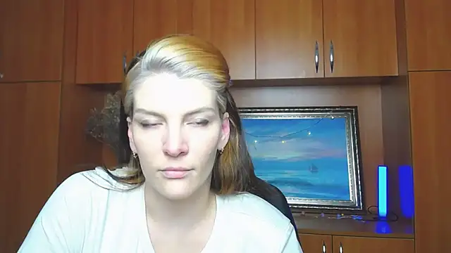 Snapshot of VanessaRey_ chatting on 02-21-26, 05:25 VanessaRey online show from 02-21-26, 05:25