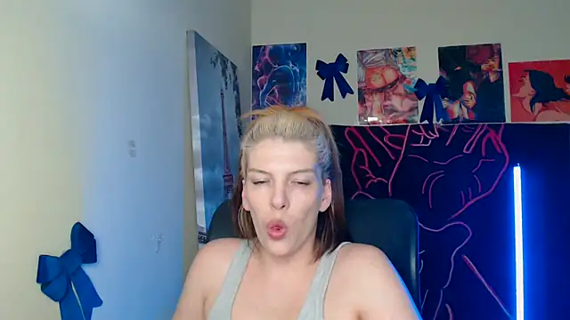 VanessaRey  online show from 04-15-26, 05:03