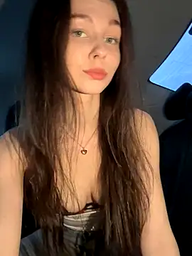 MilaBee online show from 12-19-25, 09:49