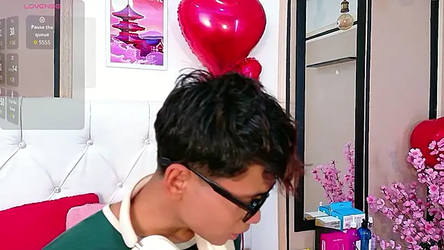 Ethan Westt online show from 03-09-26, 08:13