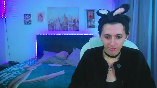 Snapshot of goth_minerva chatting on 06-15-26, 01:35 goth minerva online show from 06-15-26, 01:35