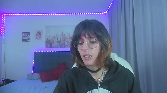 Snapshot of goth_minerva chatting on 07-17-26, 01:29 goth minerva online show from 07-17-26, 01:29