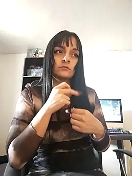 Snapshot of KARINNA__RAVEN chatting on 11-23-25, 07:24 KARINNA RAVEN online show from 11-23-25, 07:24