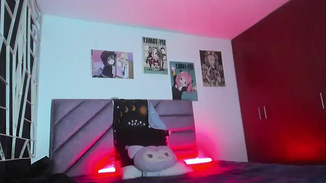 Snapshot of KARINNA__RAVEN chatting on 11-26-25, 11:28 KARINNA RAVEN online show from 11-26-25, 11:28