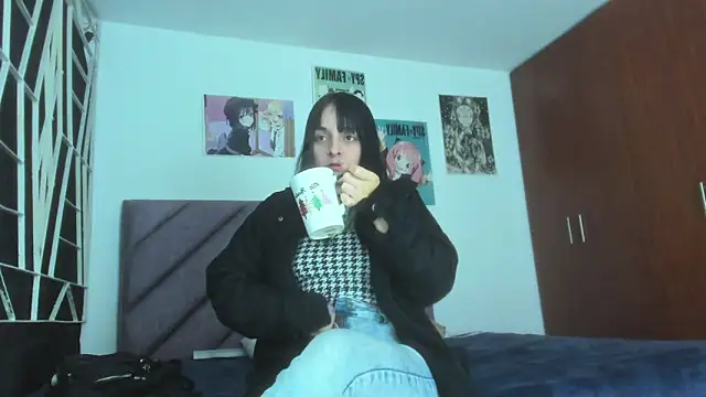 Snapshot of KARINNA__RAVEN chatting on 12-05-25, 01:14 KARINNA RAVEN online show from 12-05-25, 01:14