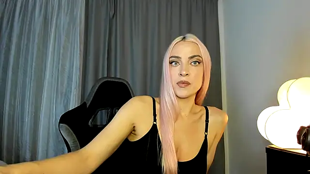  Miss Valentina  online show from 10-23-25, 12:04