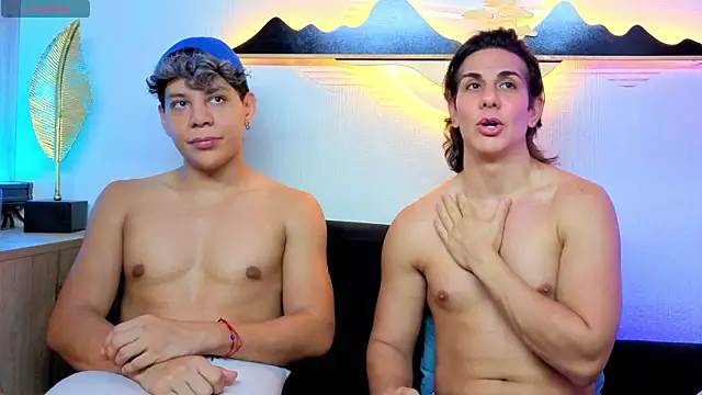 Snapshot of Almiboys chatting on 03-06-26, 12:51 Almiboys online show from 03-06-26, 12:51