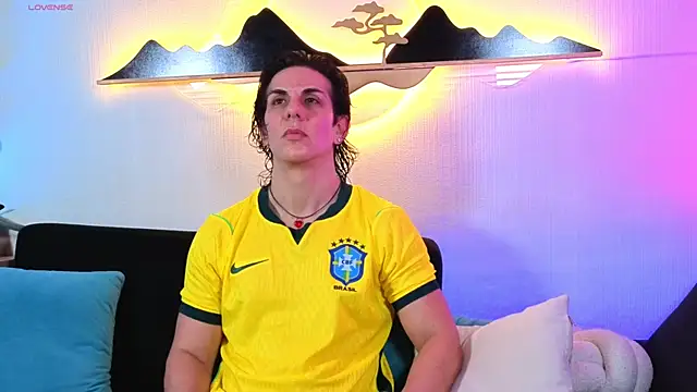 Snapshot of Almiboys chatting on 04-09-26, 03:28 Almiboys online show from 04-09-26, 03:28