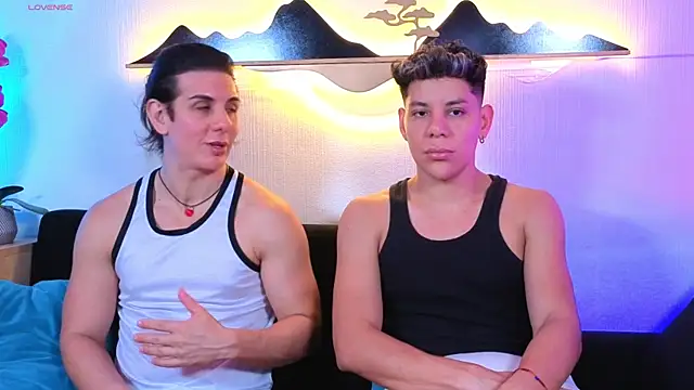 Snapshot of Almiboys chatting on 04-14-26, 12:27 Almiboys online show from 04-14-26, 12:27