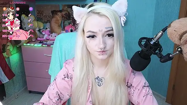 Snapshot of Manuela_unicorn chatting on 03-19-25, 03:41 Manuela unicorn online show from 03-19-25, 03:41