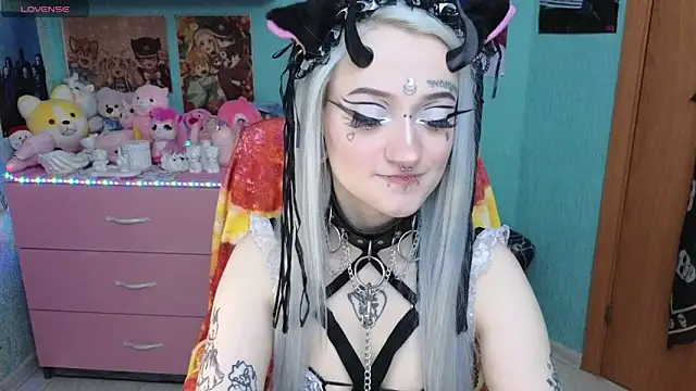 Manuela unicorn online show from 04-14-26, 08:26