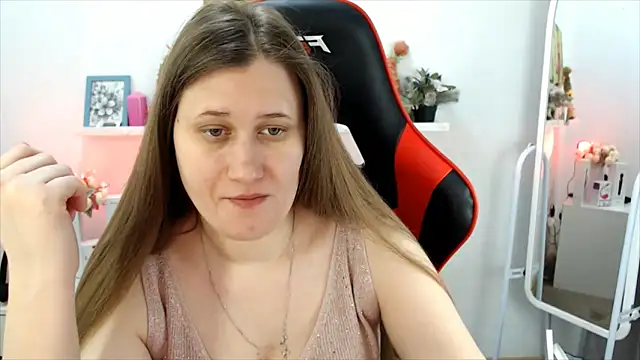 Lucky Lana online show from 03-16-26, 03:01