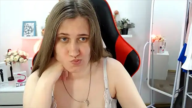 Snapshot of Lucky_Lana chatting on 06-03-26, 02:58 Lucky Lana online show from 06-03-26, 02:58