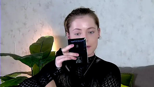 Snapshot of AshleyD_ chatting on 11-06-25, 02:07 AshleyD online show from 11-06-25, 02:07