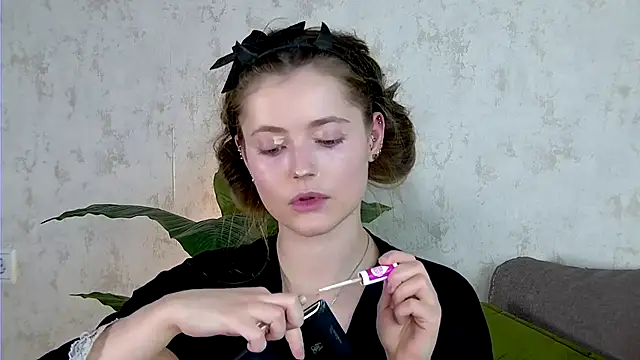 Snapshot of AshleyD_ chatting on 11-25-25, 10:37 AshleyD online show from 11-25-25, 10:37