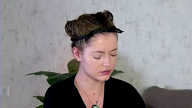 Snapshot of AshleyD_ chatting on 12-01-25, 02:16 AshleyD online show from 12-01-25, 02:16